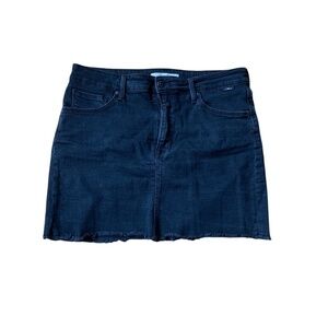 Ravi Raw Hem Denim Skirt – Dark Wash (Size L) | Casual, Flattering